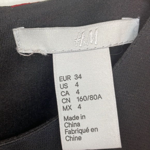 “H&M” black and red floral dress US size 4 - Picture 3 of 6